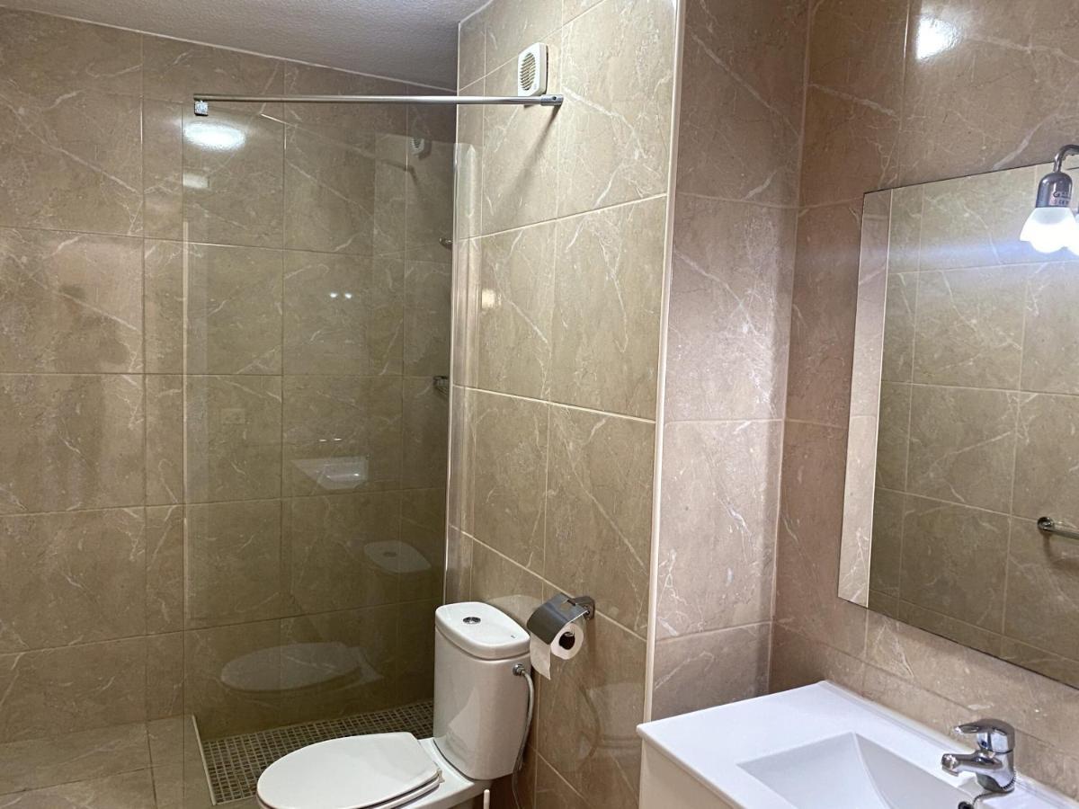 לוס כריסטיאנוס Apartment 7B2, Victoria Court 1,Avenida Londres 6, Los Cristianos, 38650, Tenerife מראה חיצוני תמונה